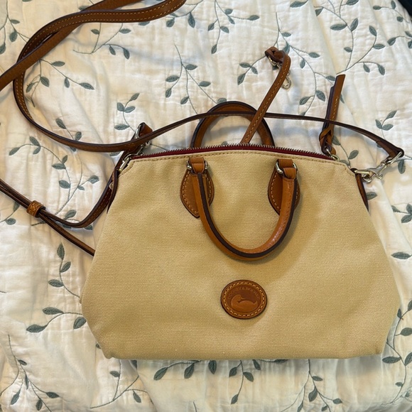 Handbags - Dooney and Bourke satchel tan woven material authentic